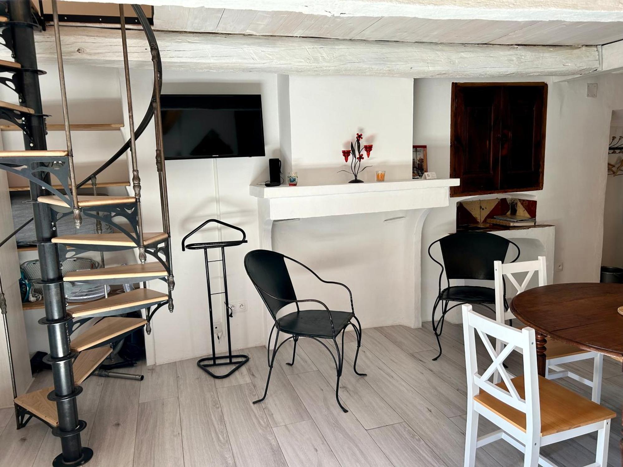 La Calade Apartment Trigance Bagian luar foto