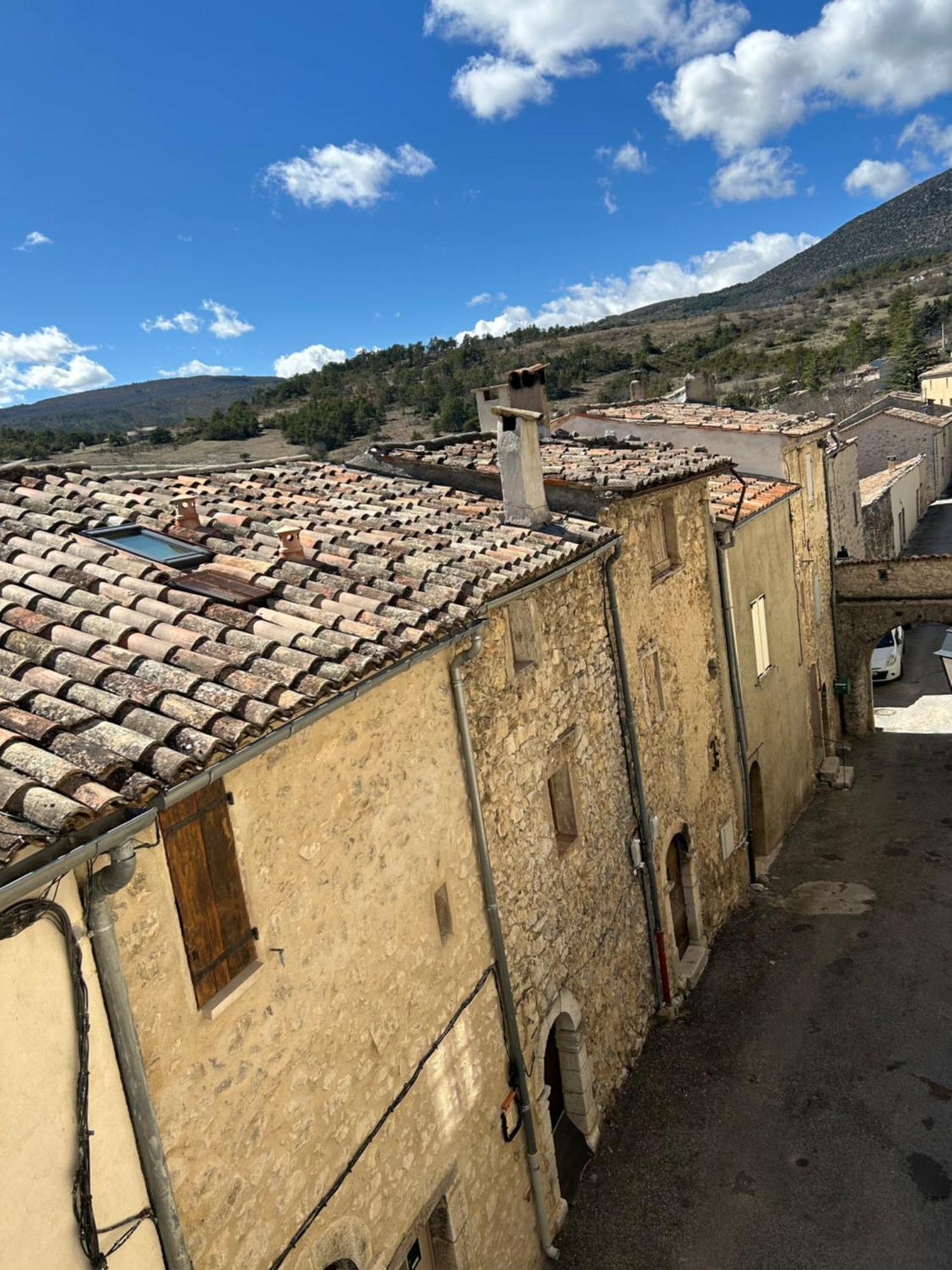 La Calade Apartment Trigance Bagian luar foto